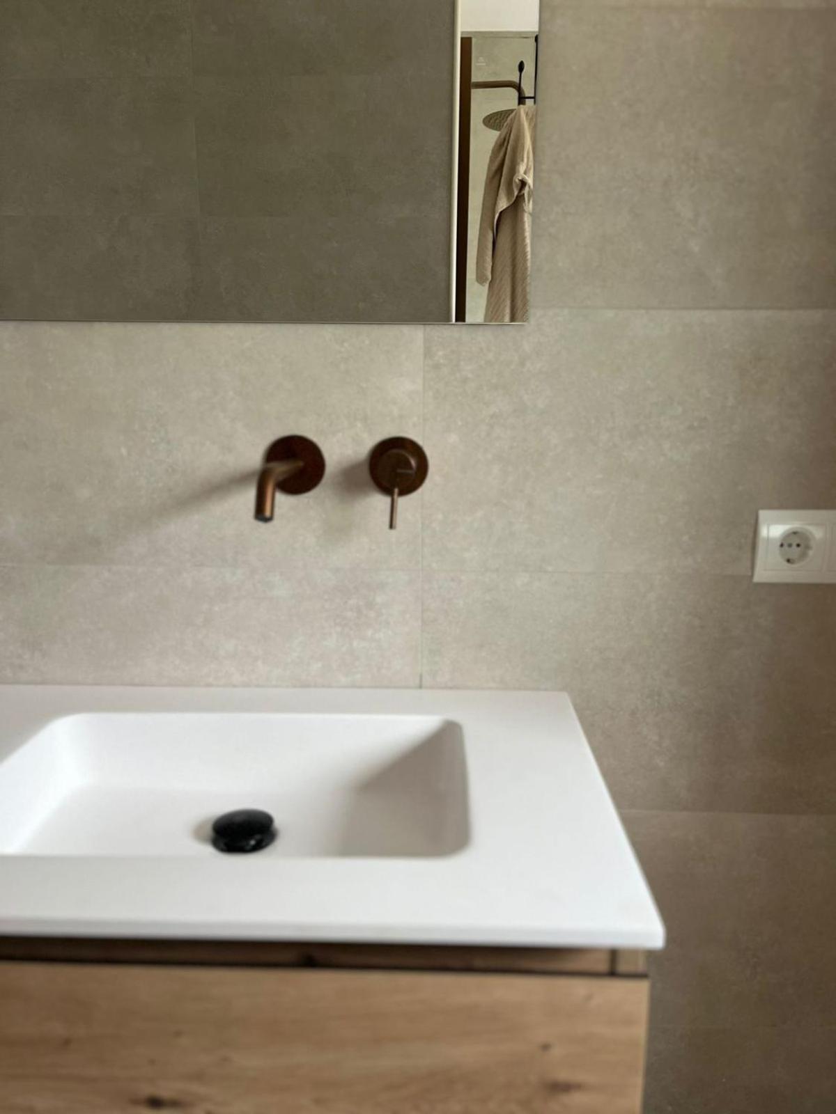 Calella De Palafrugell - Piso Reformado Con Piscina, Wifi Y Parking Gratuito Appartement Buitenkant foto